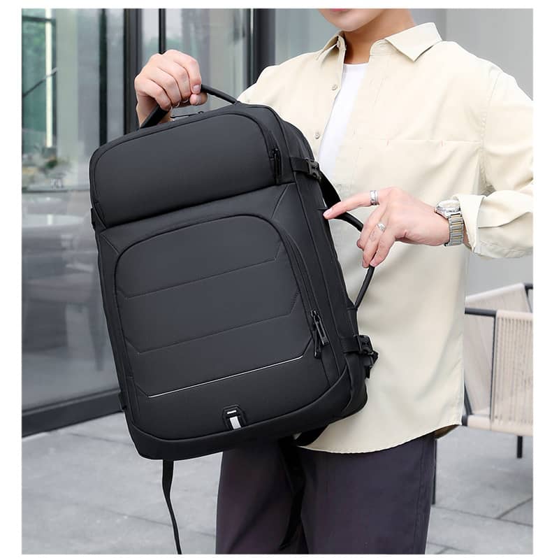 17 Inches expandable laptop bag