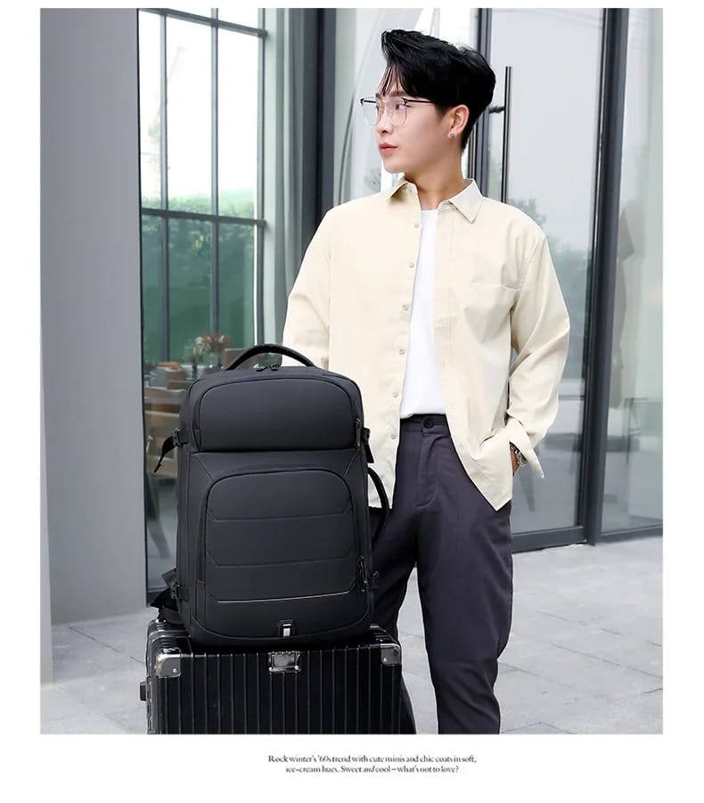 17 Inches expandable laptop bag